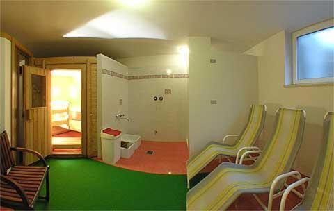 Hotel Villa Mozart Pozza di Fassa Buitenkant foto